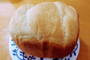 いちごのうずまき食パン