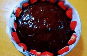 2層のチョコレートケーキ